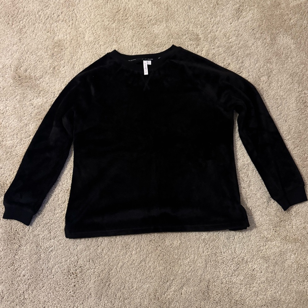Joyspun Cozy Black Sweatshirt